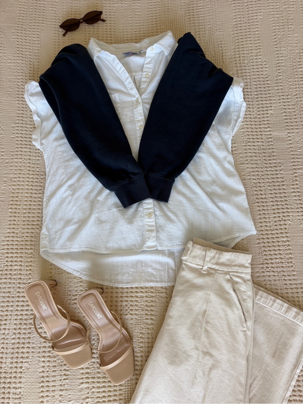 Vineyard Vines Blouse - Picture 2 of 5